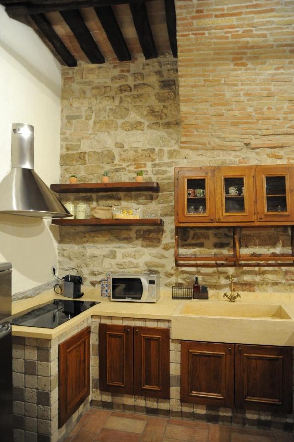 O Rosa Bella Appartamento Via Savelli Della Porta 24 Gubbio Buitenkant foto