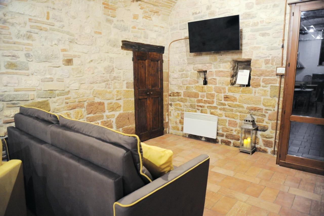 O Rosa Bella Appartamento Via Savelli Della Porta 24 Gubbio Buitenkant foto
