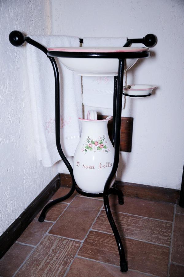 O Rosa Bella Appartamento Via Savelli Della Porta 24 Gubbio Buitenkant foto