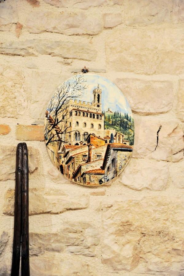 O Rosa Bella Appartamento Via Savelli Della Porta 24 Gubbio Buitenkant foto